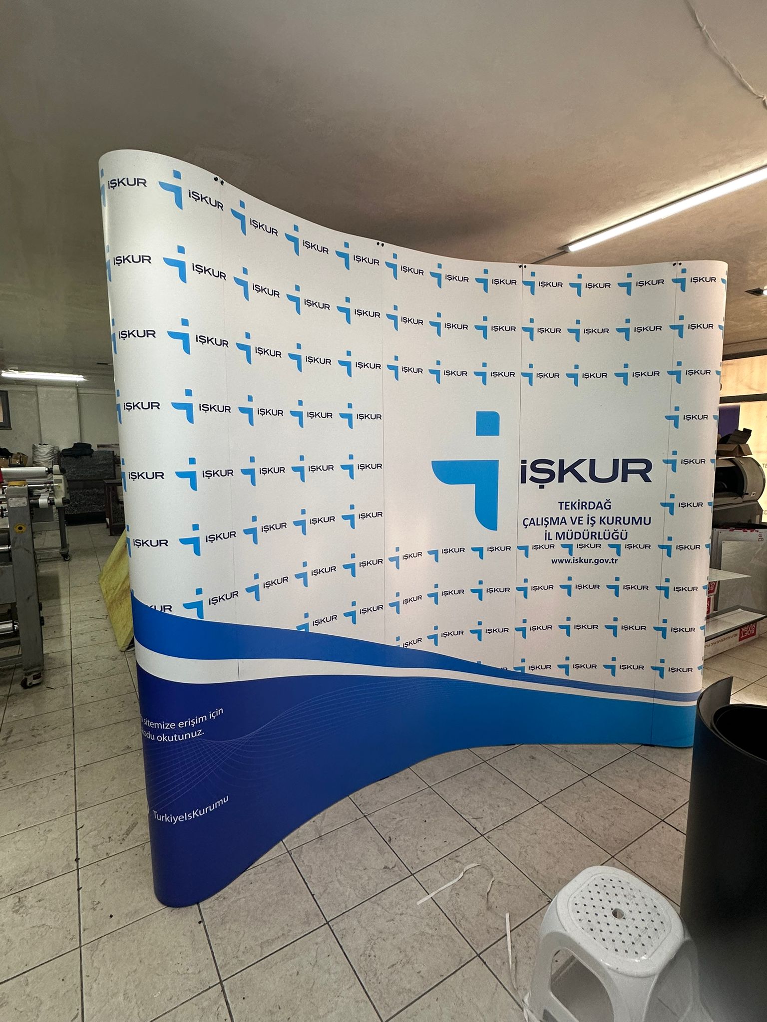 Örümcek Stand Oval 3 Panel 3×3